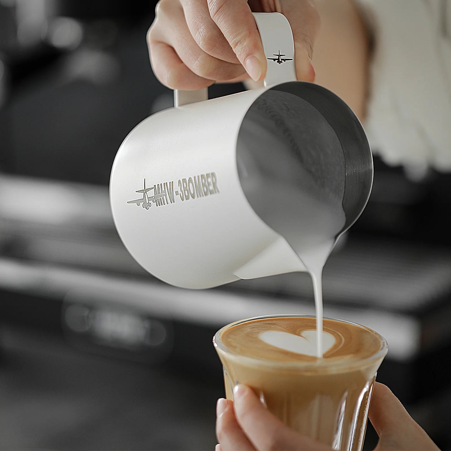 MHW-3BOMBER CLASSICAL 3.0 MILK PITCHER